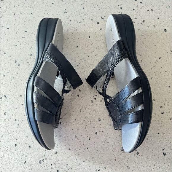 Naturalizer JEFFERS Women’s Black Leather Slides Sandals Shoes Size 9.5 EUC - Picture 5 of 11